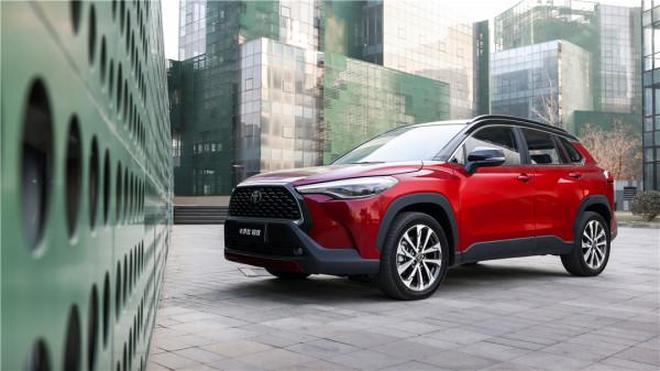 全系標配7氣囊和TSS2.0智行安全系統，豐田卡羅拉銳放開啟預售