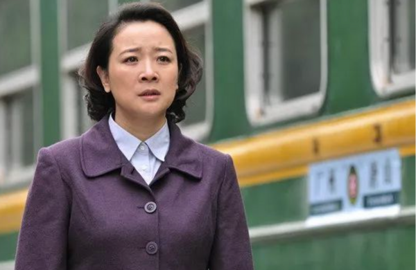 演員陳小藝：緋聞是緋聞，老公是老公，我們一家三口很幸福