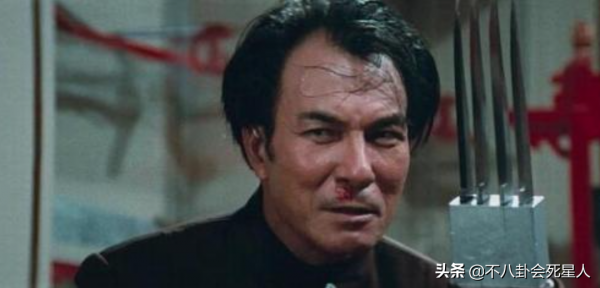 年輕時長相兇惡,老了變和善的8位男星,58歲張耀揚一頭白髮 年輕時長相兇惡,老了變和善的8位男星,58歲張耀揚一頭白髮