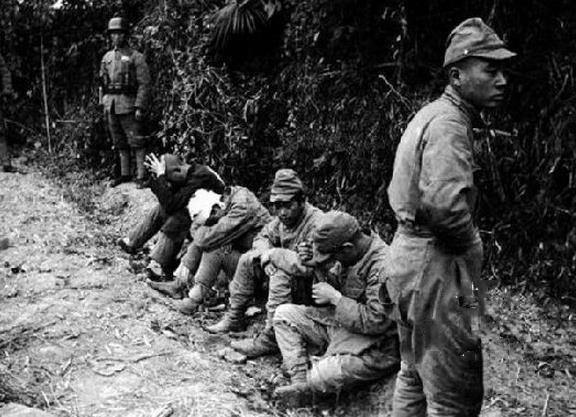日軍部隊的私刑,老兵回憶:懲罰方式千奇百怪,莫名其妙挨頓胖揍 日軍部隊的私刑,老兵回憶:懲罰方式千奇百怪,莫名其妙挨頓胖揍