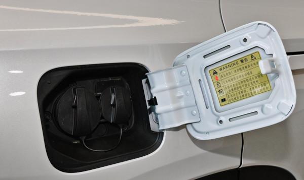 續航和配置都要,30萬純電SUV選誰更合適? 續航和配置都要,30萬純電SUV選誰更合適?