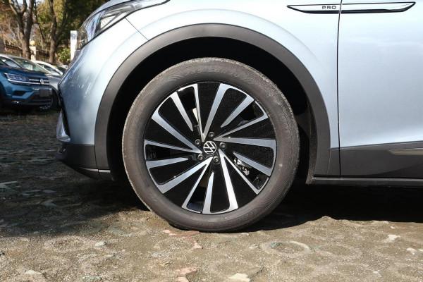 大眾SUV“新貴”，不足20萬就有170馬力+電動座椅，帶你看ID.4 X