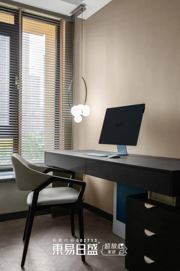 237㎡簡約風躍層,空中花園、旋轉樓梯,是我要的理想居所 237㎡簡約風躍層,空中花園、旋轉樓梯,是我要的理想居所