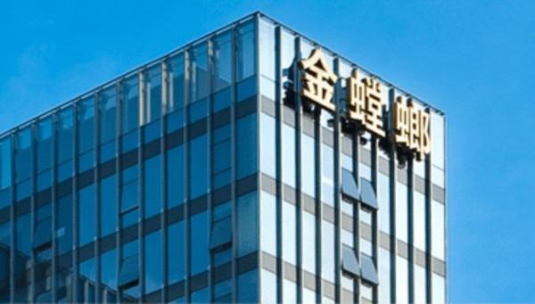 銀泰系“生吞”百年城：浙商大佬沈國軍與吳雲前的4年恩怨情仇