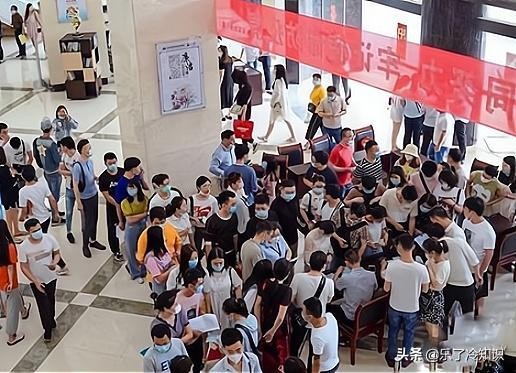 Angelabab與黃曉明趕在春節前，結束7年婚姻？5大好處值得考慮