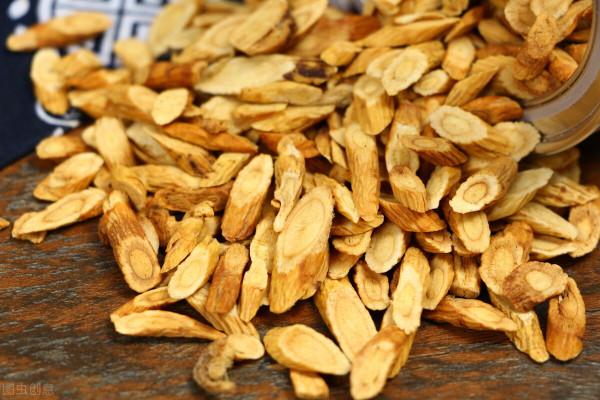 冬季給家禽用這五種中藥，家禽不感冒，你知道是哪五種嗎？