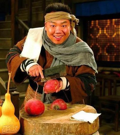 因為兒子喜歡，有部電視劇，我也跟著一起看了無數遍《武林外傳》