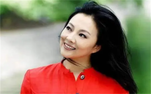 “最美孫二孃”梁麗：從女一號到通緝犯，她的人生經歷了什麼？