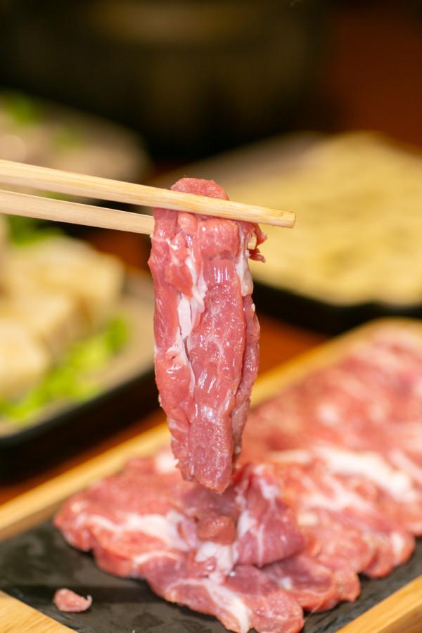 秋天抵禦寒冷的“秘密武器”！（煙囪銅鍋涮肉）