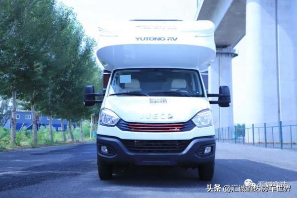 新款家用級大客廳房車來了!6座3床佈局溫馨,出去玩還能睡多人!​ 新款家用級大客廳房車來了!6座3床佈局溫馨,出去玩還能睡多人!​