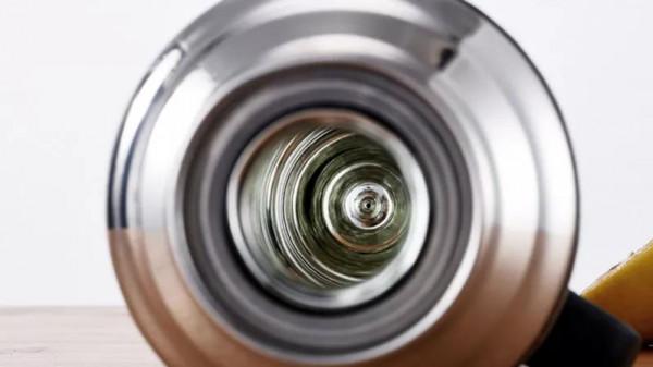 為什麼耳朵湊近空熱水瓶口能聽到嗡嗡聲？