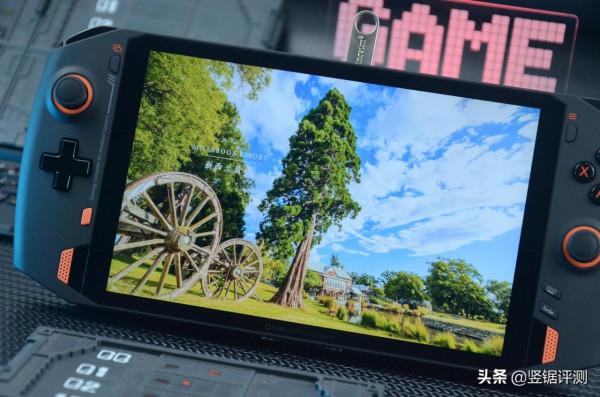國產新款“PC遊戲掌機”評測:8.4英寸,2.5K屏設計,跑分超35萬 國產新款“PC遊戲掌機”評測:8.4英寸,2.5K屏設計,跑分超35萬