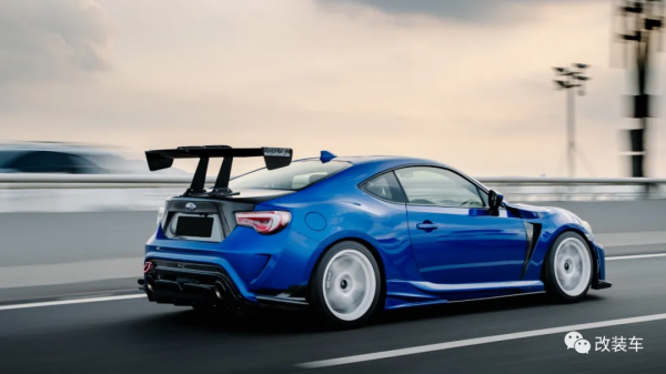 改裝清單遠超18cm的斯巴魯BRZ，試遍OHLINS、ARAGOSTA和KW避震