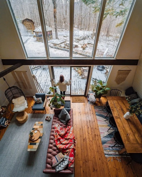 客廳不放沙發、茶几！反用這些，顏值美炸又省空間