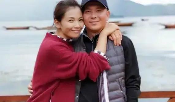 劉濤老公又欠下鉅款，劉濤真是個好女人