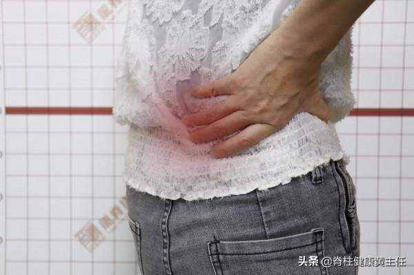 別把這種腰痛錯當成腰椎間盤突出了,是骶髂關節發生了紊亂 別把這種腰痛錯當成腰椎間盤突出了,是骶髂關節發生了紊亂