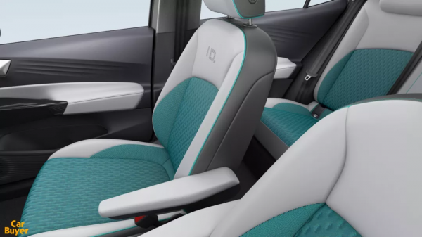 新能源補貼退坡不要緊，微藍6對比ID&period;3，不漲價的良心車型推薦