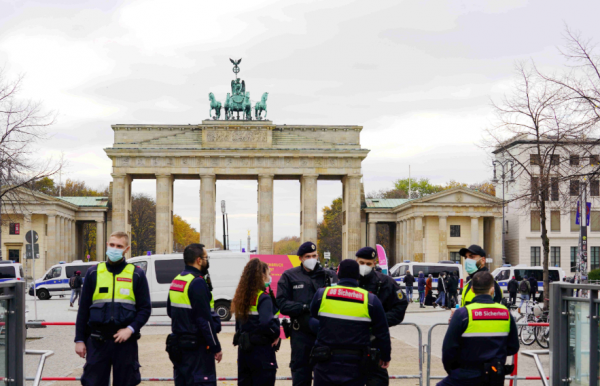 誰幹的？美國外交官在德國遇襲，喀布林發生爆炸，俄羅斯再受懷疑