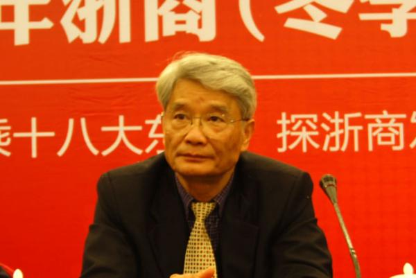 浙江省長柴松嶽打噴嚏繃斷皮帶，朱鎔基大笑：你這個是報應