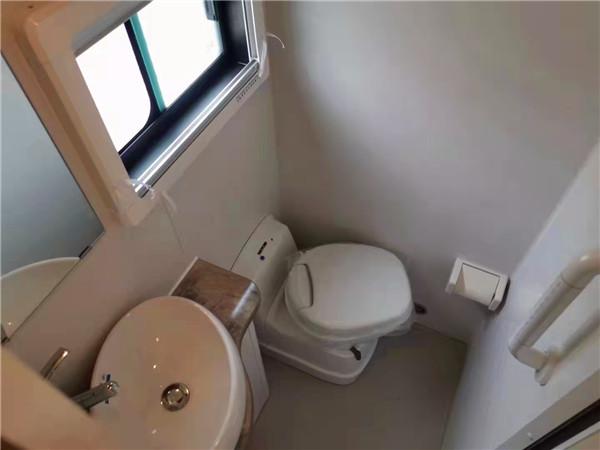 新款金冠賓歌依維柯房車,2米大床享受家的感覺 新款金冠賓歌依維柯房車,2米大床享受家的感覺