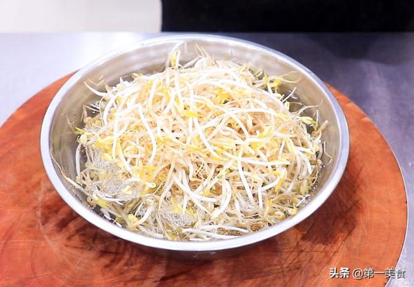 熗炒酸辣綠豆芽要不要先焯水,廚師長分享飯店做法,酸辣清脆 熗炒酸辣綠豆芽要不要先焯水,廚師長分享飯店做法,酸辣清脆