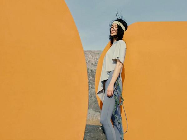 周迅大片來襲,太颯太酷 周迅大片來襲,太颯太酷