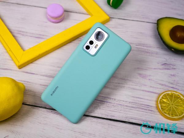 小米12X藍色版圖賞：設計精緻 手感極佳