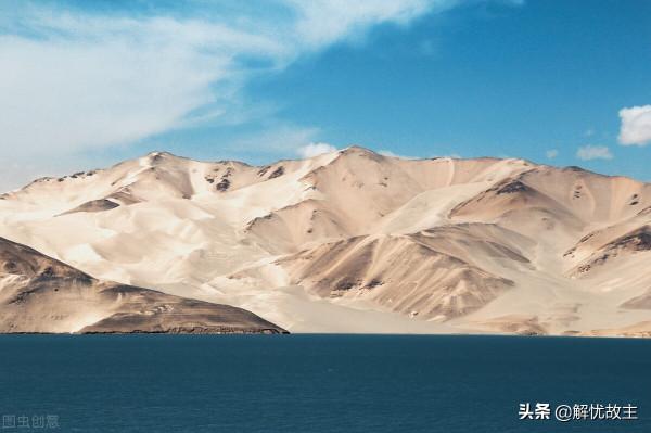 南疆這座神奇的山，山體沙白如雪，曾經有外國人想高價購買
