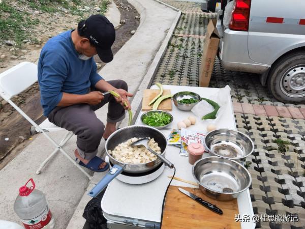 漢EV自駕新疆伊犁，新源縣80千瓦充電樁遍佈城區補電無憂