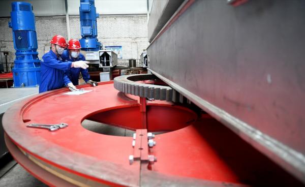 多地實行拉閘限電，中國經濟正在下一步至關重要的棋