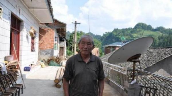 朝鮮戰場一等功臣金珍彪，單人殺敵165人，為何回國後背叛死刑？