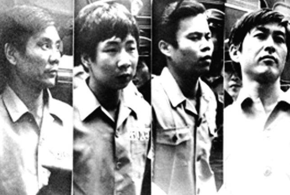 中國客機被劫持，94位同胞流落敵國，被總統安排入住超五星酒店