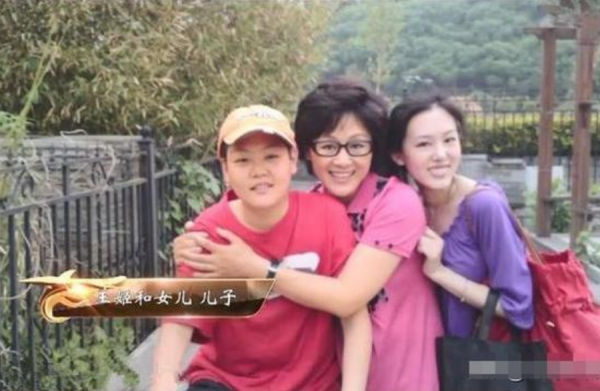 同樣是王姬的基因，女兒顏值如仙女，兒子智障是她一生的痛