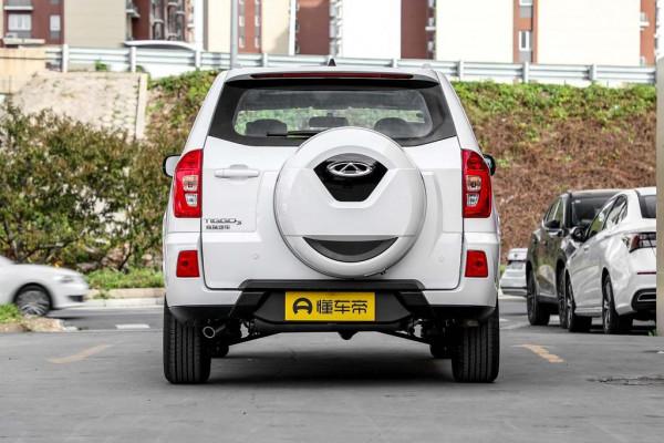 瑞虎3：5門5座SUV，搭載1.5L+5MT動力，外觀帥氣，適合家用