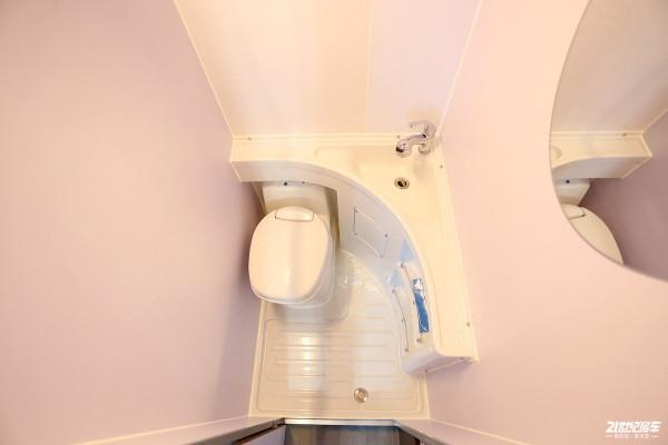 同價位之爭!4款上汽躍進H300平頭輕卡房車選誰不選誰? 同價位之爭!4款上汽躍進H300平頭輕卡房車選誰不選誰?