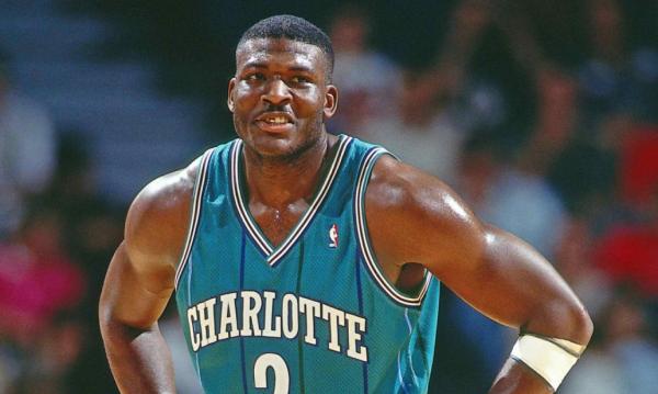 打法另類！盤點NBA十大矮壯的籃板怪物：身高不夠依然強力