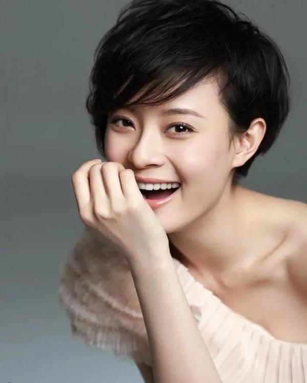 頂級知性女神孫儷,影視人生“孫康映雪”,婚姻生活“榮諧伉儷” 頂級知性女神孫儷,影視人生“孫康映雪”,婚姻生活“榮諧伉儷”