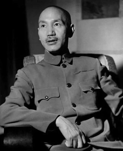 中央紅軍長征到雲南後，為何能迅速巧渡金沙江？龍雲獻圖功不可沒