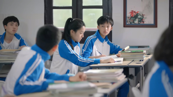 重溫《原來你還在這裡》少年版，竟然隱藏著這麼多“熟悉”的面孔