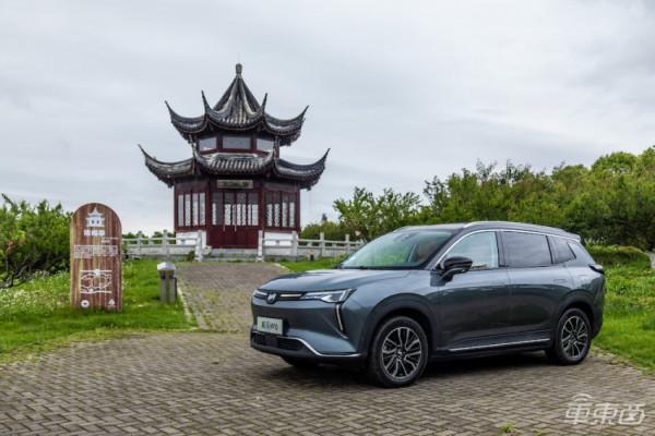 自動泊車已過時！記憶泊車上位，新造車搶著上