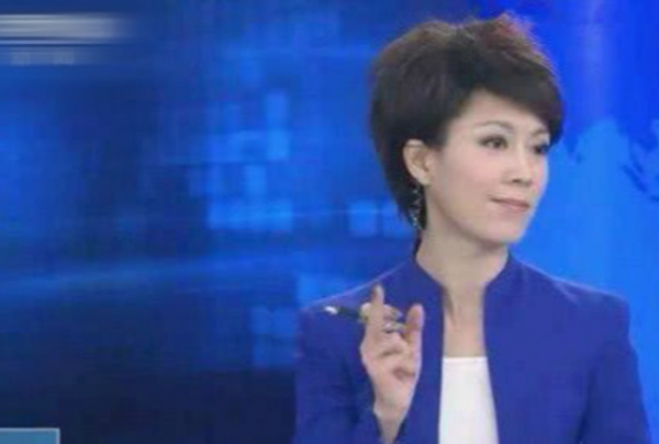 李文靜:直播“豎中指”惹爭議,47歲堅持丁克!最具爭議央視主播 李文靜:直播“豎中指”惹爭議,47歲堅持丁克!最具爭議央視主播