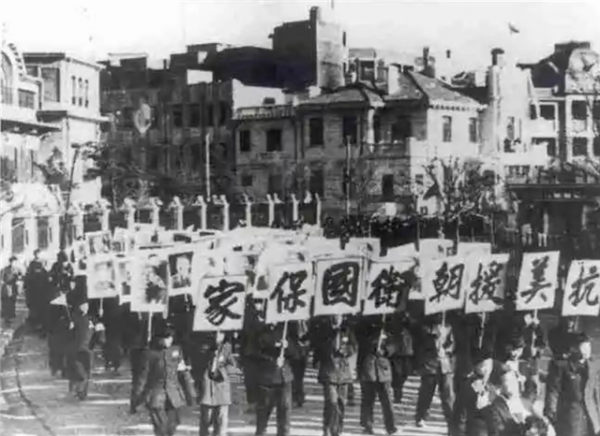 朝鮮戰爭，上級決定調司令黃永勝入朝，林彪說：我要換一個人上