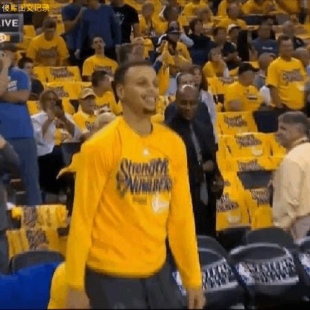 世紀和解!本-華萊士和阿泰同框合影!裁判啊,你去惹庫裡幹嘛 世紀和解!本-華萊士和阿泰同框合影!裁判啊,你去惹庫裡幹嘛