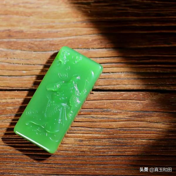 十幾個萬的和田玉俄羅斯碧玉值不值? 十幾個萬的和田玉俄羅斯碧玉值不值?