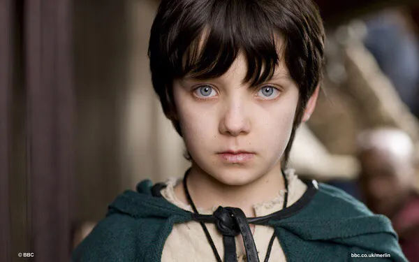 “英國吳磊”11歲憑顏值爆紅全球，如今卻胖到形象全毀，太辣眼