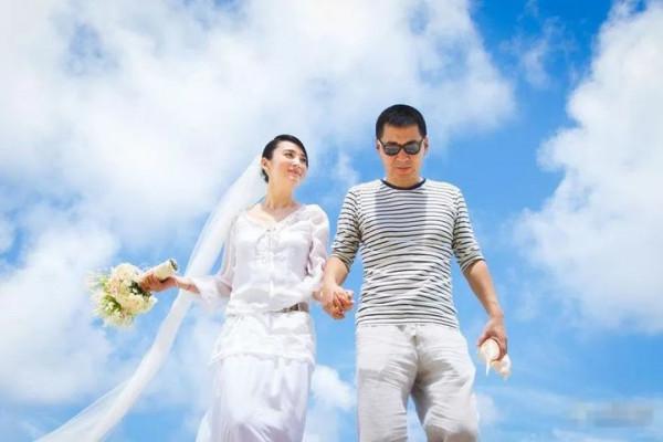蔣勤勤：一段婚姻兩個孩子，與陳建斌不打不相識，結婚14年依然甜