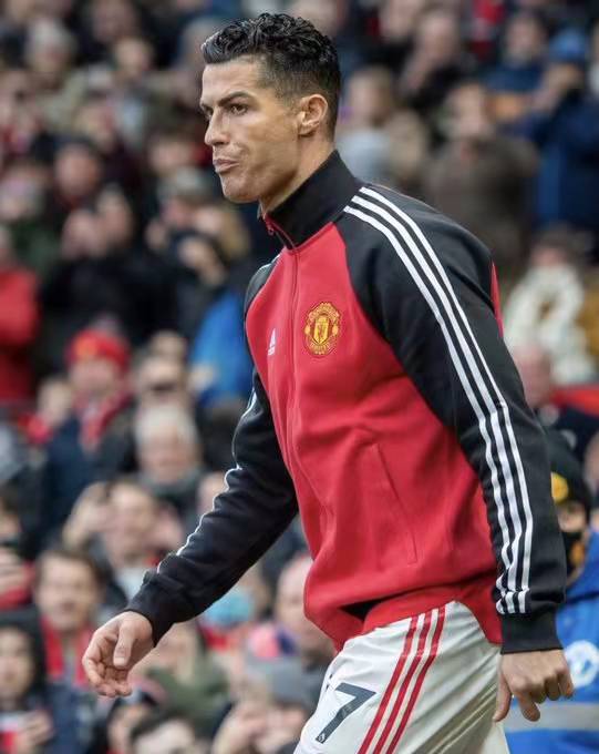 足球早報｜|C羅想去巴薩，哈蘭德想去皇馬