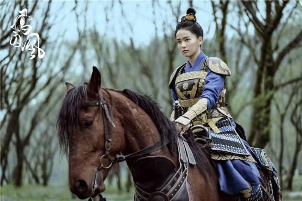 2021年度&OpenCurlyDoubleQuote;好感藝人&rdquo;：身為頂流卻毫無明星架子，冠軍實至名歸