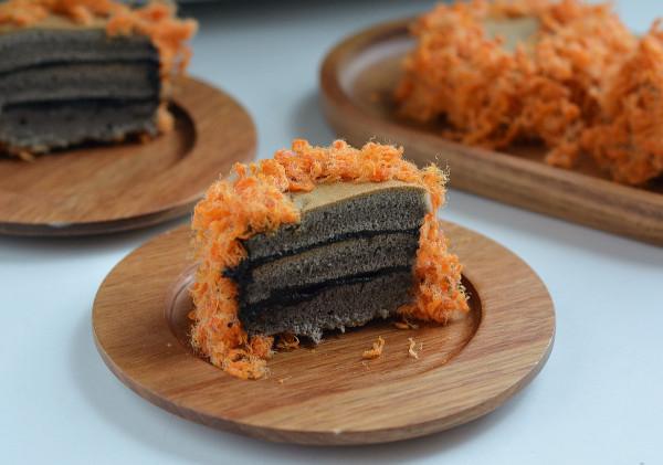 用1個雞蛋做的黑芝麻肉鬆小貝，咬一口真滿足，yyds就是你了