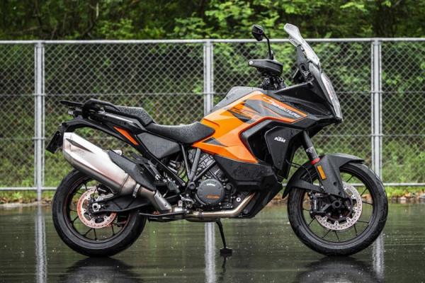 試駕測評KTM新款1290advS摩托車，帶有ACC系統